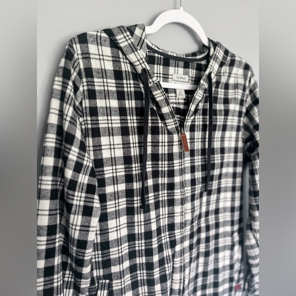 Plaid Zip Up - Picture 2 of 7